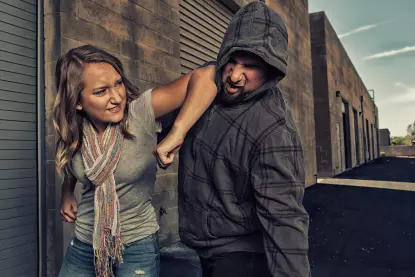 Frauen SV Ellenbogenstoß