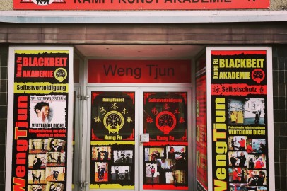 Neue Aussenwerbung Eingangsbereich